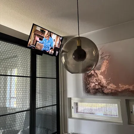 Kraatterin Helmi 公寓